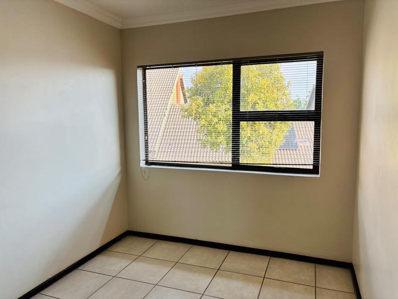3 Bedroom Property for Sale in Langenhovenpark Free State
